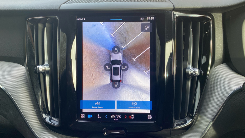 Volvo XC60 2.0 B5P Plus Dark 5dr AWD Geartronic Petrol Estate